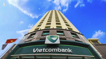 Vietcombank lên tiếng giải đáp thắc mắc việc tăng phí SMS Banking