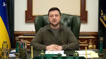 Tổng thống Zelensky lần đầu phát biểu ở văn phòng từ khi xung đột với Nga xảy ra