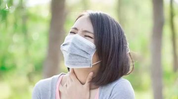 Dấu hiệu ở người nhiễm Omicron rất dễ bị nhầm với cảm lạnh