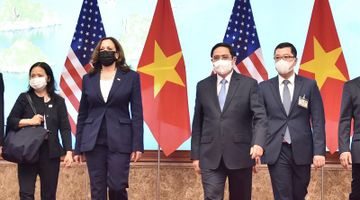 Forbes: Việt Nam – Quốc gia ngoại lệ, đối tác thương mại phát triển nhanh nhất của Mỹ