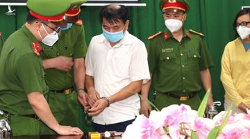Giám đốc và hai cán bộ CDC Hà Giang nhận hối lộ trên 4,5 tỷ của Việt Á