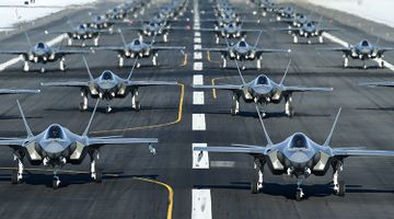Điều gì khiến Mỹ đưa lệnh đình chỉ khẩn cấp toàn bộ phi đội tiêm kích F-35?