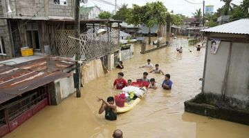 Mối lo lớn hơn khi bão lũ quét qua