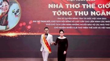 Nhà thơ “thế giới” và cảnh báo về chứng háo danh trong xã hội