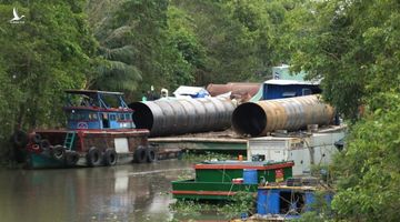 Chưa có thời gian dự kiến kéo ống cọc bê tông có bé trai lên