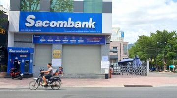 Một giám đốc Sacombank bị cách chức vì để tiền của khách hàng ‘bốc hơi’