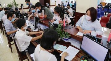 Bộ Nội vụ sẽ sửa quy định ‘cấm cán bộ, công chức hẹn gặp, tiếp dân tại nhà’