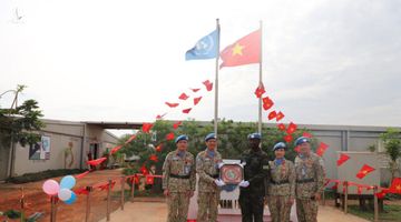 “Check-in” cột cờ ở Nam Sudan dịp sinh nhật Chủ tịch Hồ Chí Minh
