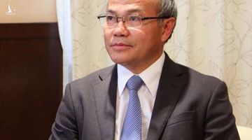 Nguyên đại sứ Vũ Hồng Nam bị buộc thôi việc