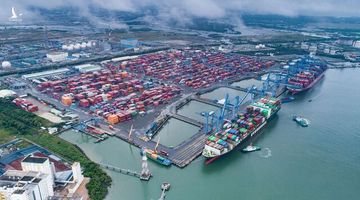 Vì đâu cảng biển Việt Nam liên tục lọt top thế giới?