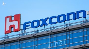 Vì sao hai nhà máy của Foxconn được cấp giấy chứng nhận đầu tư chỉ sau 12 giờ làm việc?