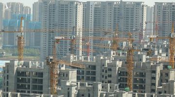 Trung Quốc đang “ốm”, liệu Việt Nam có “yếu”?