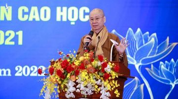 Đại học Luật Hà Nội nói gì việc ông Thích Chân Quang không có bằng cấp 3?