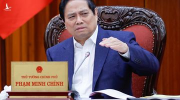 Thủ tướng: Trong quá trình hoàn thiện, sắp xếp, tinh gọn bộ máy cần chống chạy chọt, xóa bỏ cơ chế xin cho