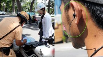 Mức phạt lỗi đeo tai nghe khi lái xe máy 2025 là bao nhiêu theo Nghị định 168?