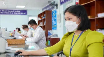 Đề xuất công chức được nghỉ khi làm thủ tục nhà đất, giấy phép lái xe, khám bệnh