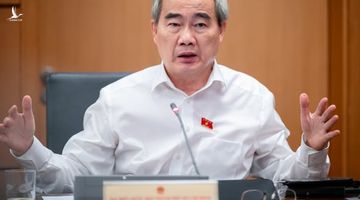 GIÁO DỤC MẦM NON: KHÔNG ĐỂ 300.000 ĐỨA TRẺ ĐỨNG NGOÀI CÁNH CỬA LỚP HỌC