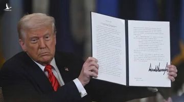 TÒA ÁN CHẶN TỔNG THỐNG TRUMP: RANH GIỚI QUYỀN LỰC