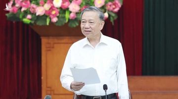 TRUNG ƯƠNG QUẢN LÝ VĨ MÔ, ĐỊA PHƯƠNG QUYẾT VÀ CHỊU TRÁCH NHIỆM
