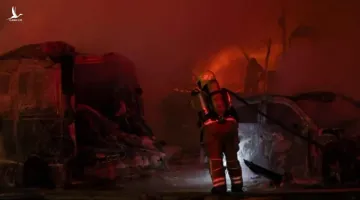 Iran cảnh báo “hủy diệt” Israel, từ chối đàm phán ngừng bắn