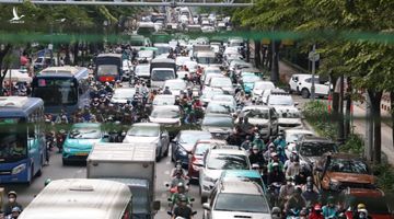 TPHCM dự kiến lập vùng phát thải thấp với 15 cầu và 17 đường hạn chế xe xăng