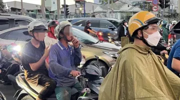 Vừa lái xe vừa hút thuốc lá có bị phạt không?