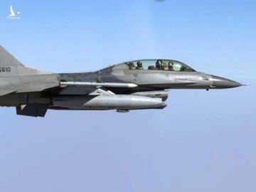 F-16 Pakistan tấn công, Su-30 Ấn Độ tháo chạy: Nỗi thất vọng ê chề với tên lửa Nga! - Ảnh 1.