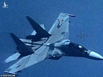 Su-30MK2 Venezuela dằn mặt máy bay Mỹ tiến gần biên giới: Nga hành động vô trách nhiệm? - Ảnh 1.