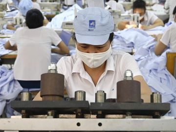 Hàng dệt may từ Việt Nam nhưng dùng vải của Trung Quốc hay một nước khác sẽ không được coi là “sản xuất ở Việt Nam” và phải chịu mức thuế 12% khi xuất sang EU. 