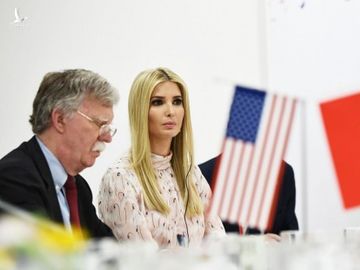 Ivanka xuất hiện trong cuộc đàm phán thương mại song phương giữa Tổng thống Donald Trump và Chủ tịch Trung Quốc Tập Cận Bình.  