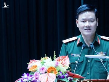 Bộ Quốc phòng đang làm các thủ tục xử lý kỷ luật đô đốc Nguyễn Văn Hiến - Ảnh 1.