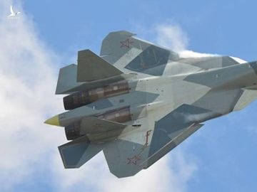 Máy bay tàng hình Su-57 PAK FA.  