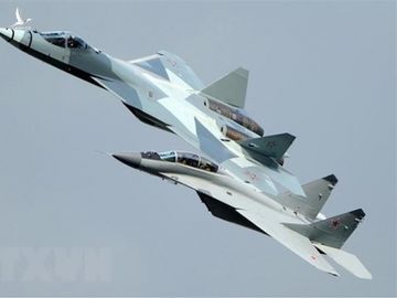 Nga san xuat hang loat may bay chien dau tien tien nhat Su-57 hinh anh 1