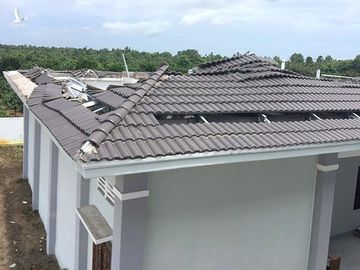 Hiện trường sự cố sập mái Hội trường UBND thị trấn Ngã Sáu (Châu Thành, Hậu Giang)