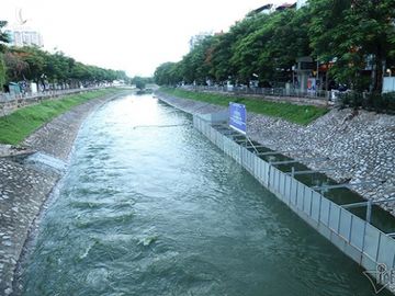 ‘Chi 150 tỷ lấy nước sông Hồng làm sạch Tô Lịch khác nào trò chơi’