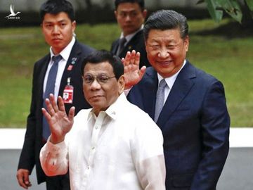 Trò chơi ngôn ngữ của ông Duterte - Ảnh 1.