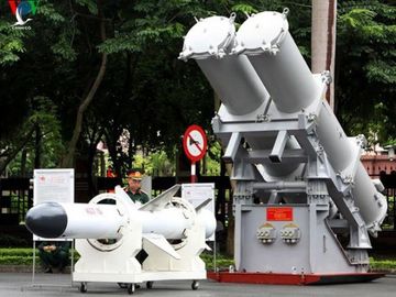 Tinh hoa vũ khí Việt: Tuyệt vời tên lửa bờ Made in Vietnam gắn sát thủ chống hạm Kh-35 - Ảnh 3.