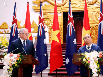 Thủ tướng Australia Scott Morrison và Thủ tướng Nguyễn Xuân Phúc họp báo ở Hà Nội hôm 22/8/2019 AP