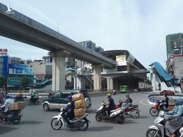 Đói vốn, chủ nợ kêu trời, tiền không thiếu nhưng tắc ở đâu đó