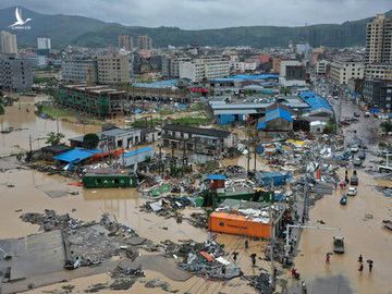 Thiệt hại ở thị trấn Dajing, tỉnh Chiết Giang, Trung Quốc hôm 10/8, sau khi bão Lekima quét qua (Ảnh: China Network/Reuters) 