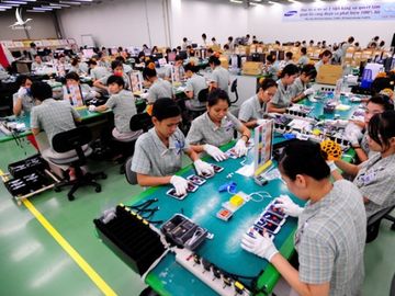 Sản xuất điện thoại tại nhà máy Samsung Bắc Ninh /// M.P