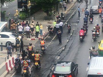 Thủ đô Bangkok của Thái Lan rung chuyển bởi hàng loạt vụ nổ