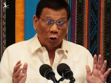 Ông Duterte cho phép dân bắn quan chức tham nhũng, hứa không bắt tội - Ảnh 1.
