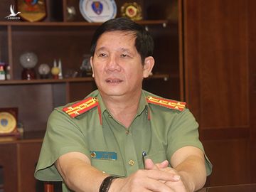 Đại tá Huỳnh Tiến Mạnh bị cách chức Giám đốc Công an tỉnh Đồng Nai.