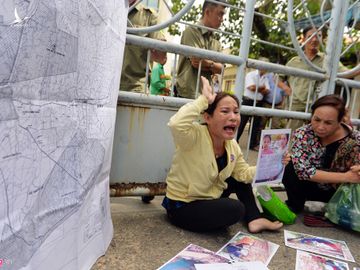 Không ít người dân vất vả “đội đơn”, “ăn chực nằm chờ” đi khiếu nại chỉ mong được gặp lãnh đạo vài chục phút để giải bày nhưng không được gặp.