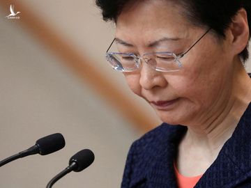 Trưởng đặc khu Carrie Lam tại cuộc họp báo ở Hong Kong ngày 3/9. Ảnh: AFP. 