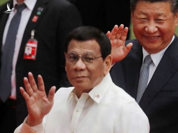 Manila chiều ý Bắc Kinh, Tổng thống Rodrigo Duterte bị tố đạp đổ "tương lai" đất nước