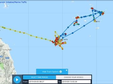 Sơ đồ đường đi của tàu Danang 10375 của Việt Nam (màu đỏ) và tàu hải cảnh 46111 của Trung Quốc (màu xanh).