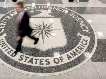 Những trò gián điệp kỳ quặc của CIA