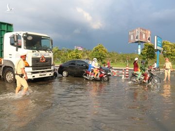 Triều cường đạt mức lịch sử, Cần Thơ cho học sinh nghỉ học - Ảnh 3.